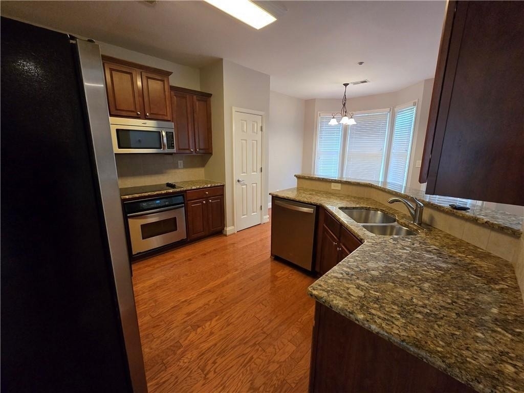 624 Maple Grove Way - Photo 8