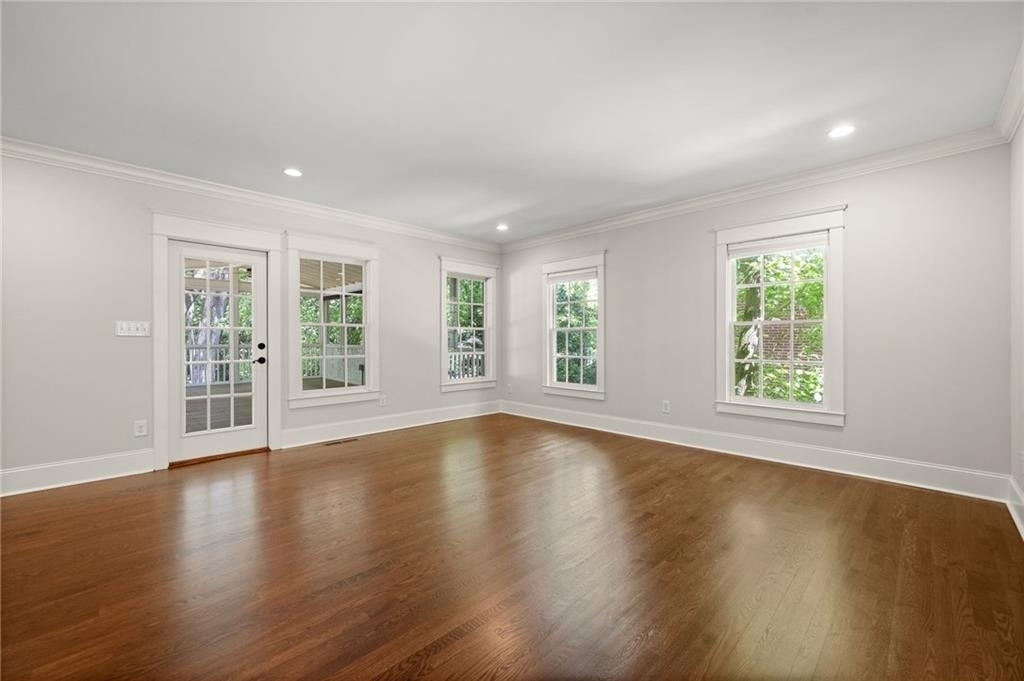 1785a Meadowdale Ave Ne - Photo 9