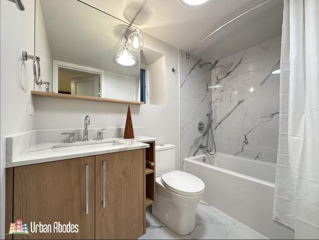 1015 N California Avenue - Photo 8