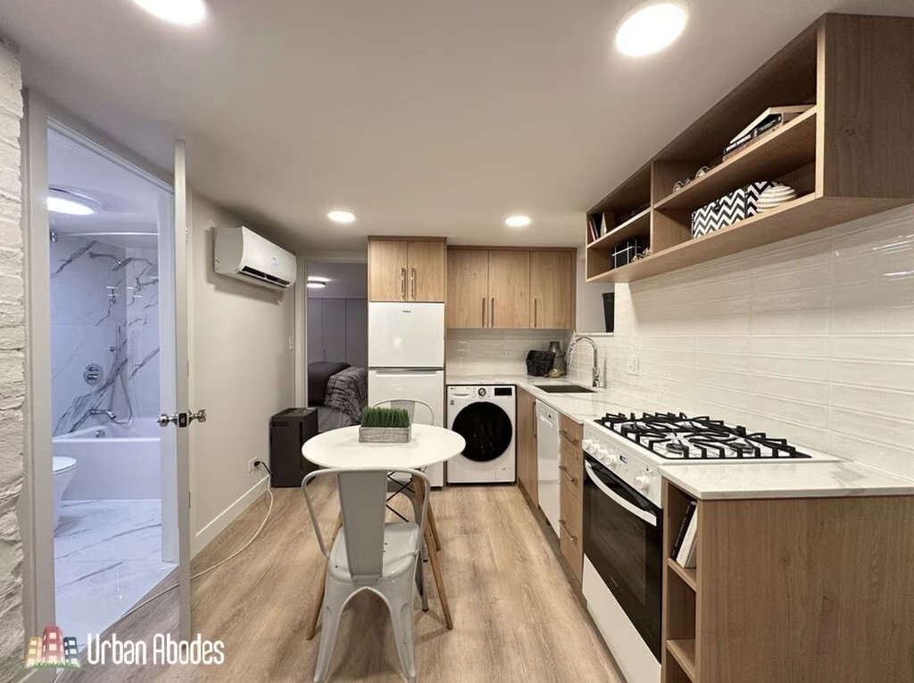 1015 N California Avenue - Photo 4