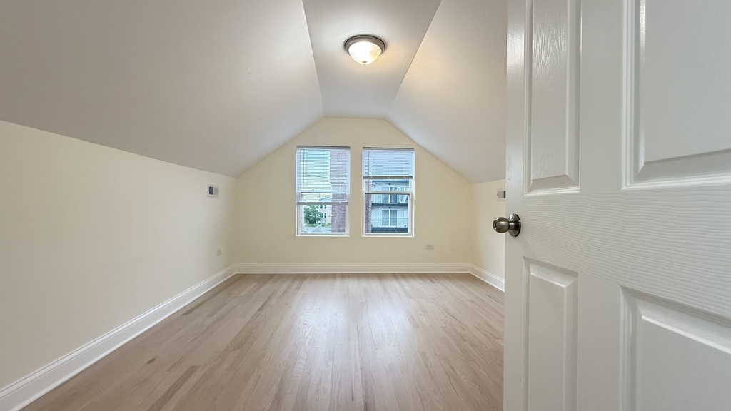 5821 W Gunnison Street - Photo 42