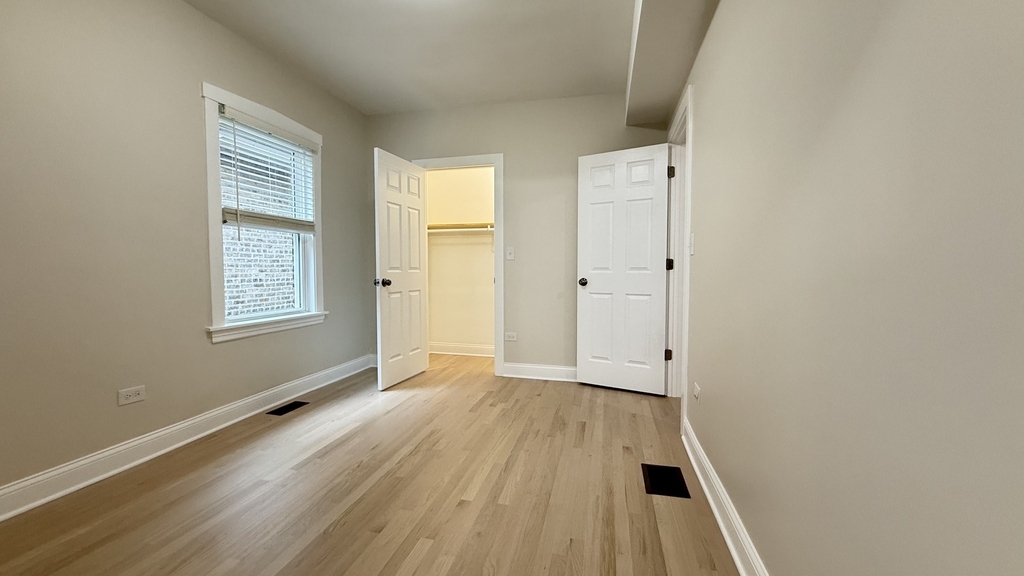 5821 W Gunnison Street - Photo 21