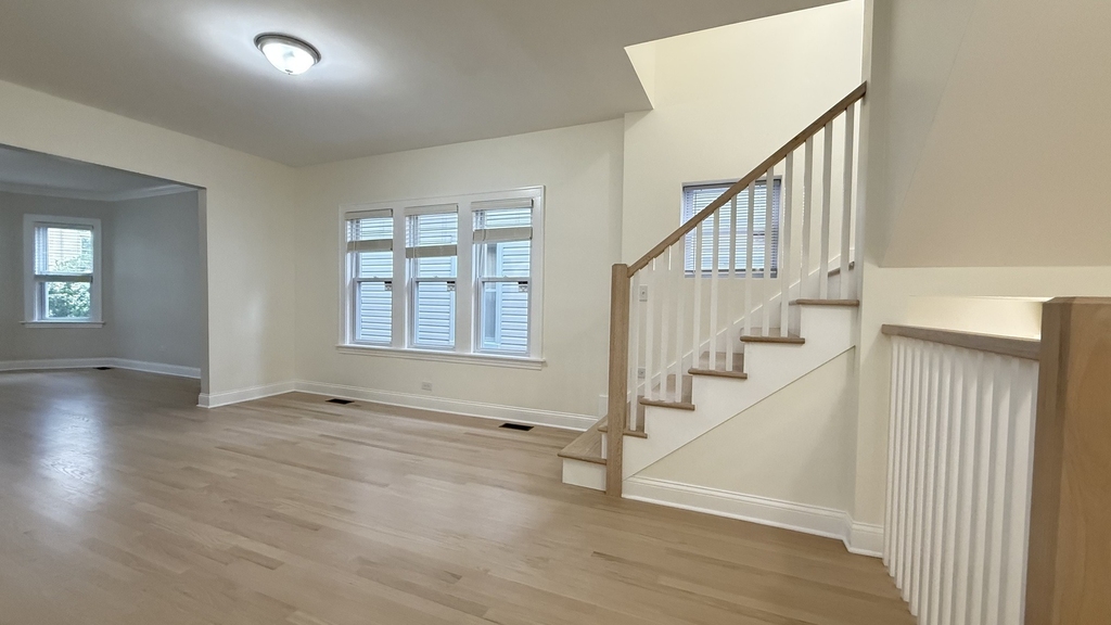 5821 W Gunnison Street - Photo 28