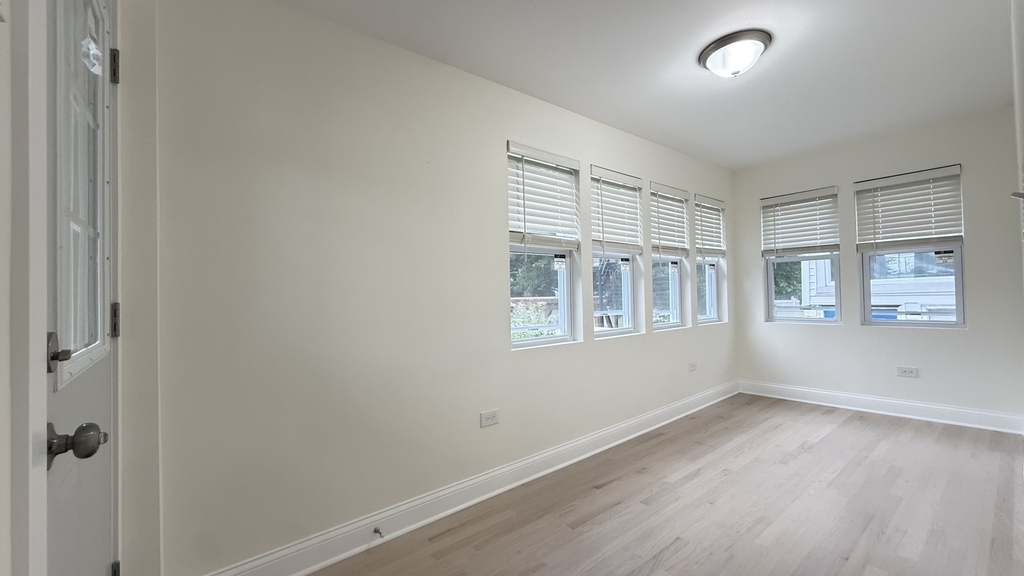 5821 W Gunnison Street - Photo 26