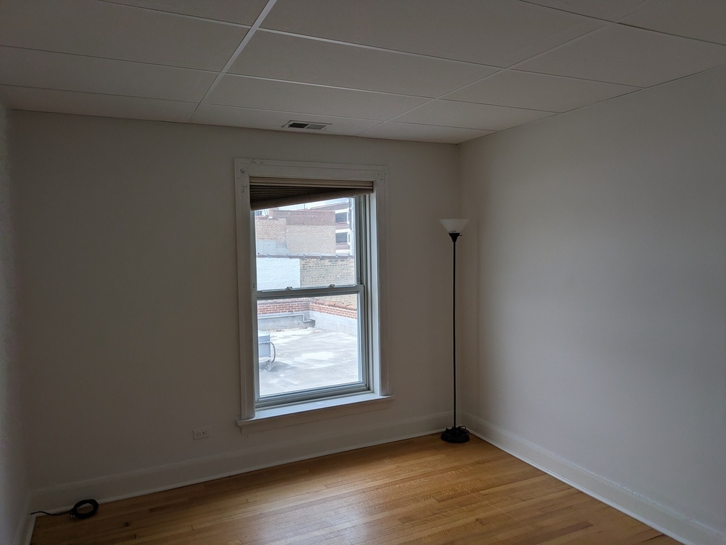103 E 1st Street - Photo 5
