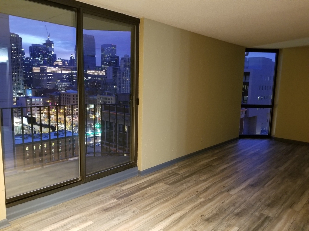 70 W Huron Street - Photo 9