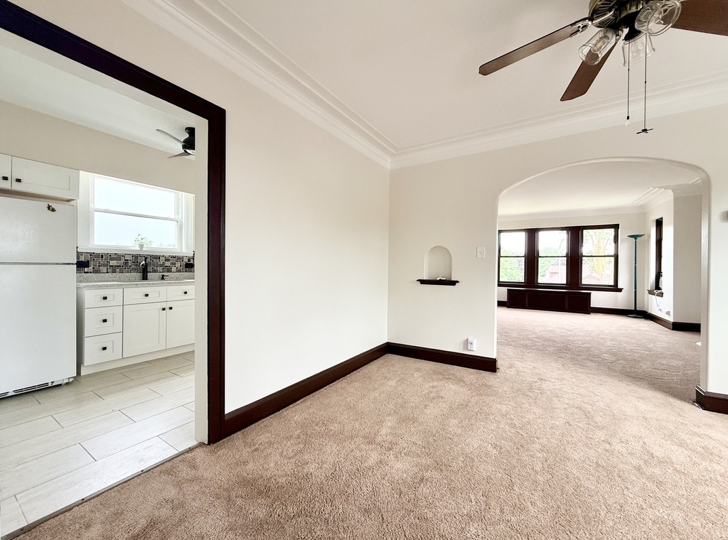 615 E Golf Road - Photo 2