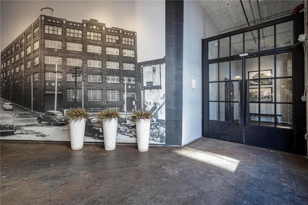 426 Marietta Street Nw - Photo 4
