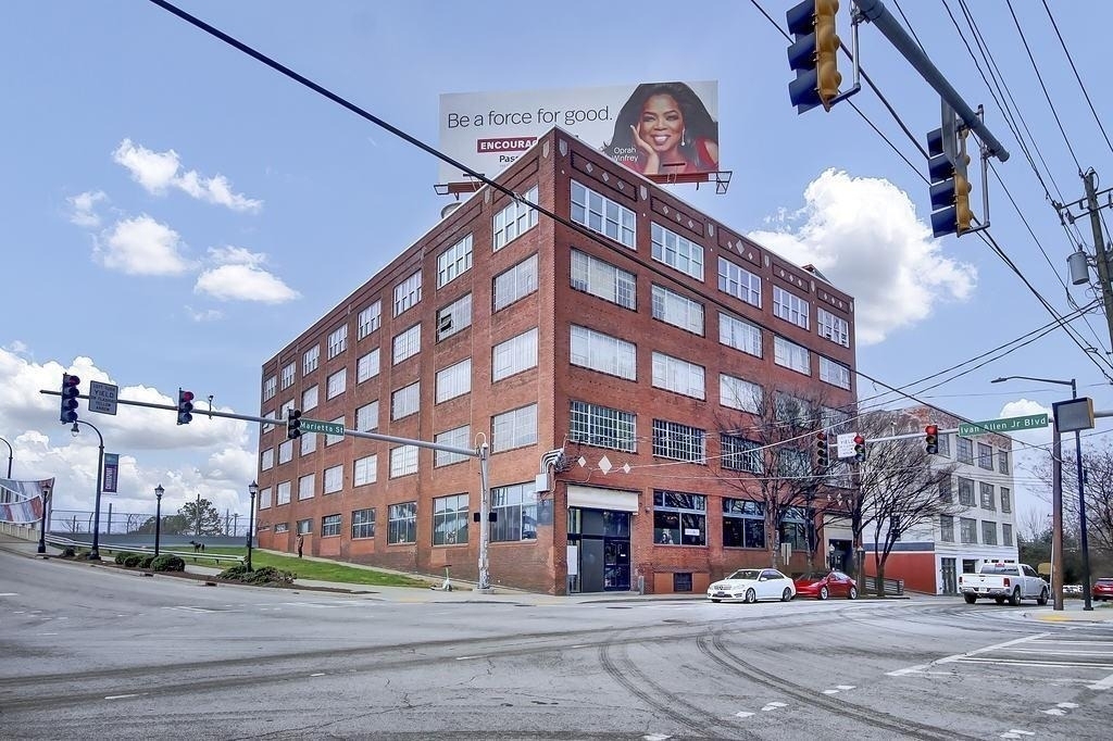 426 Marietta Street Nw - Photo 0