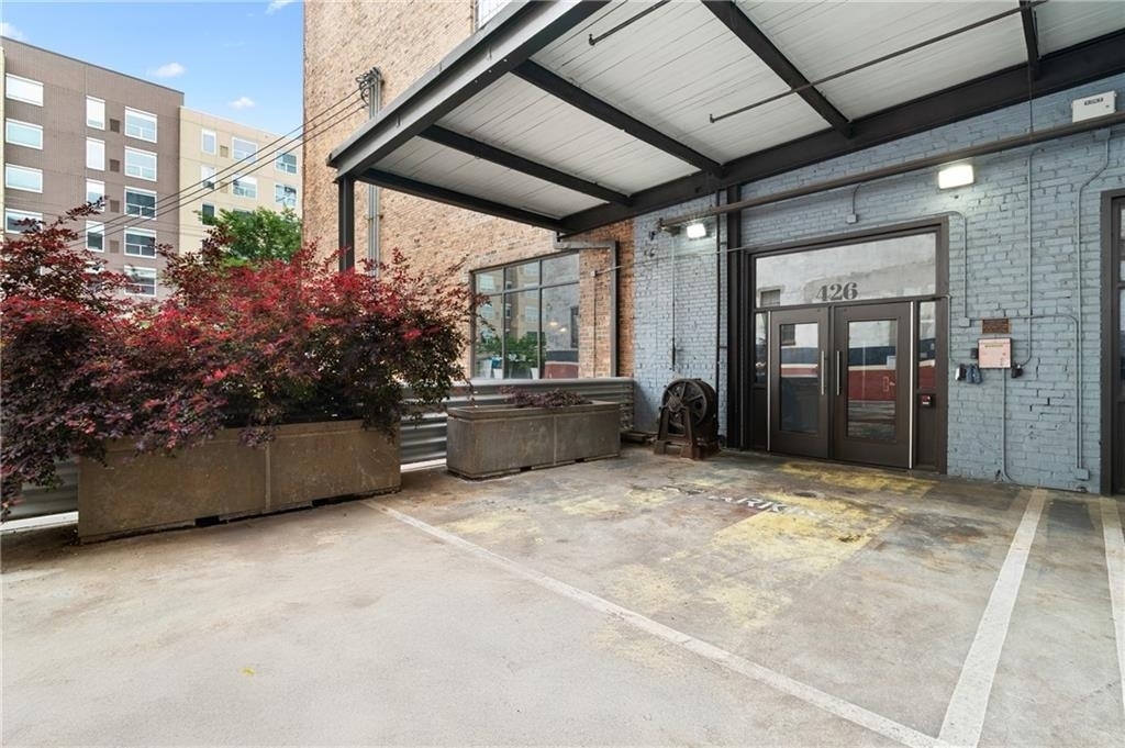 426 Marietta Street Nw - Photo 3