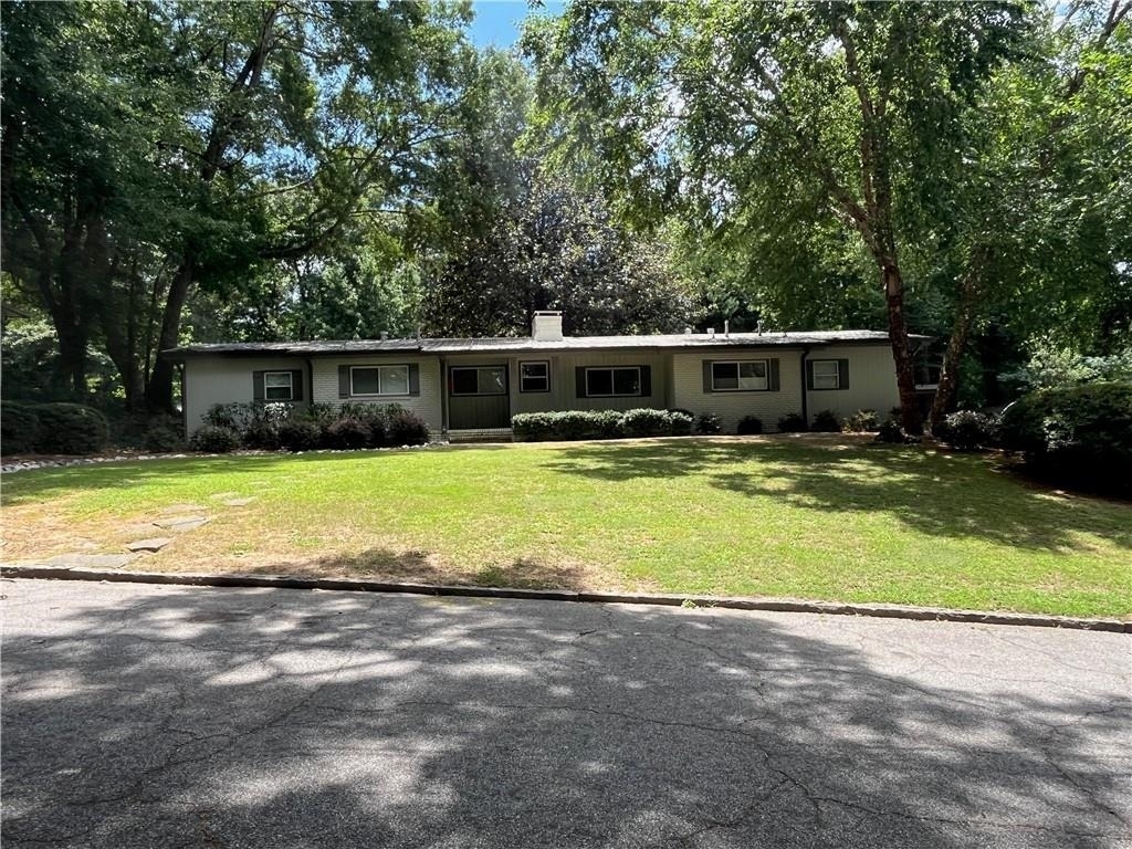 1945 Dellwood Drive Nw - Photo 0