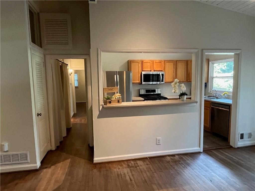 1945 Dellwood Drive Nw - Photo 13