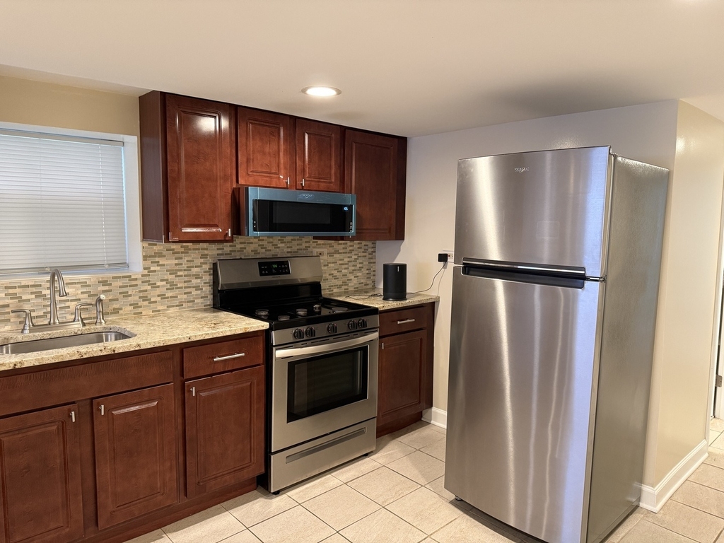 2252 N Laramie Avenue - Photo 3