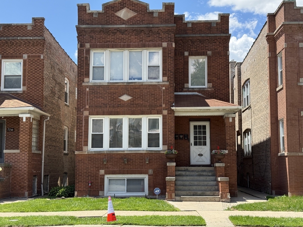 2252 N Laramie Avenue - Photo 0