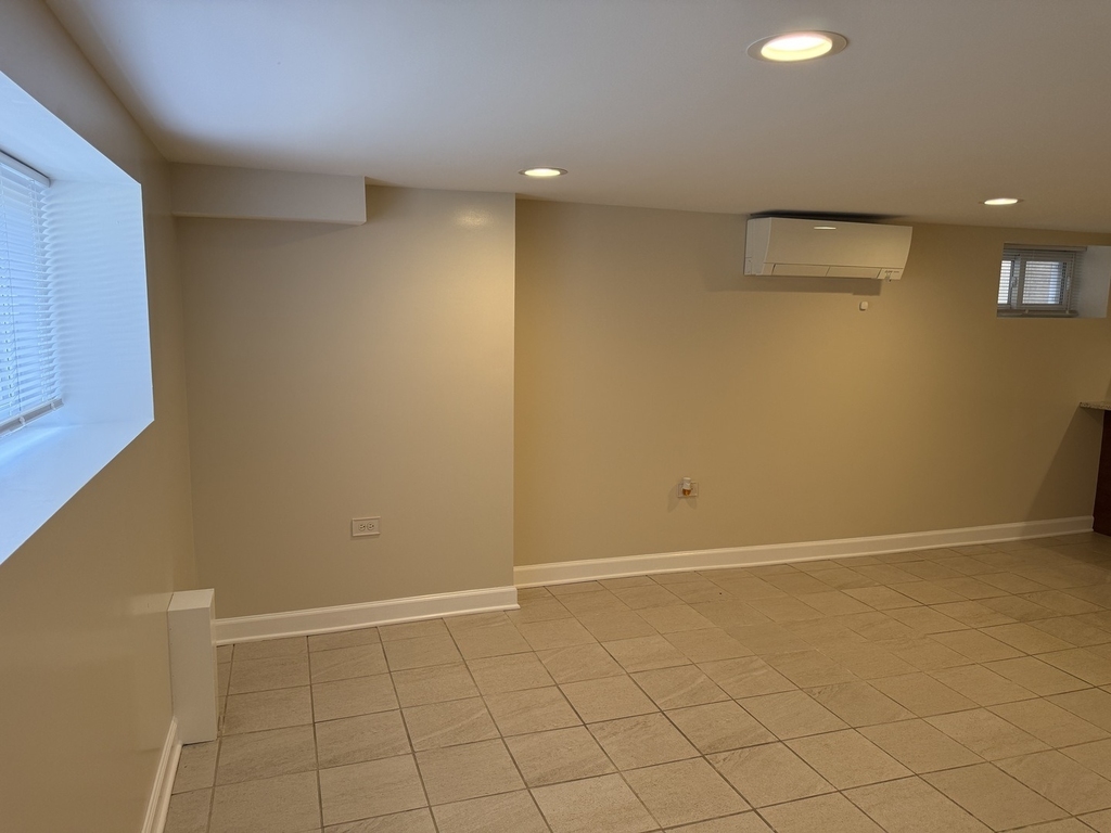 2252 N Laramie Avenue - Photo 7