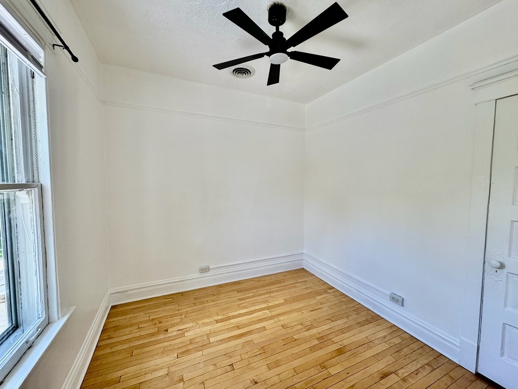2047 N Lavergne Avenue - Photo 14