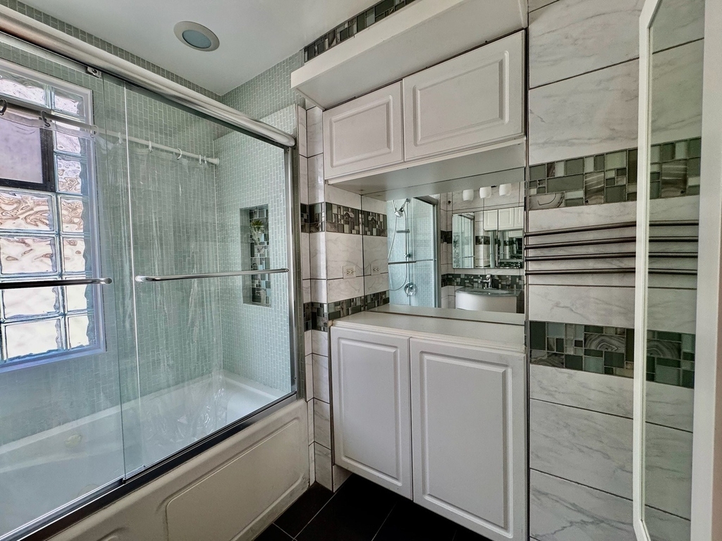 2047 N Lavergne Avenue - Photo 16
