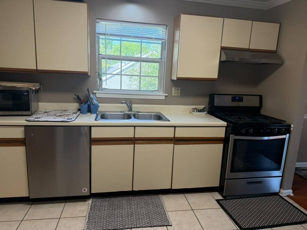 1228 Bradwell Lane - Photo 5