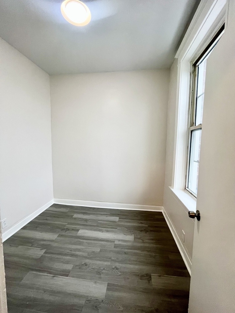 2512 S Trumbull Avenue - Photo 6