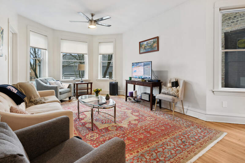 3706 N Leavitt Street - Photo 2