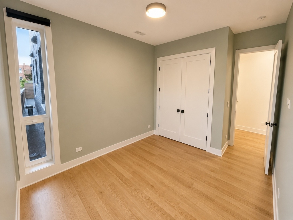 1653 W Division Street - Photo 8