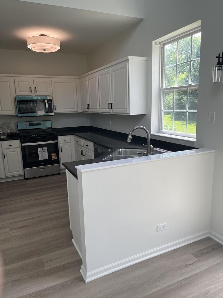 188 Brompton Drive - Photo 9
