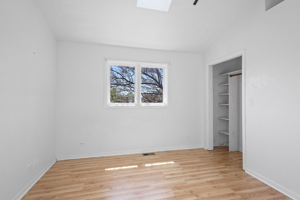 5230 S Lockwood Avenue - Photo 12