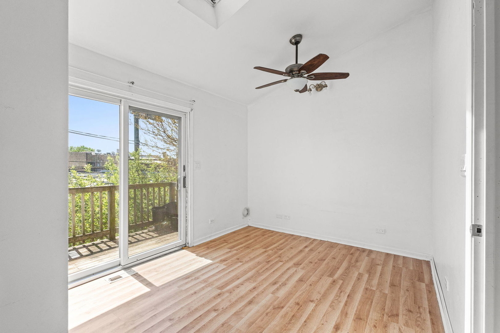 5230 S Lockwood Avenue - Photo 17