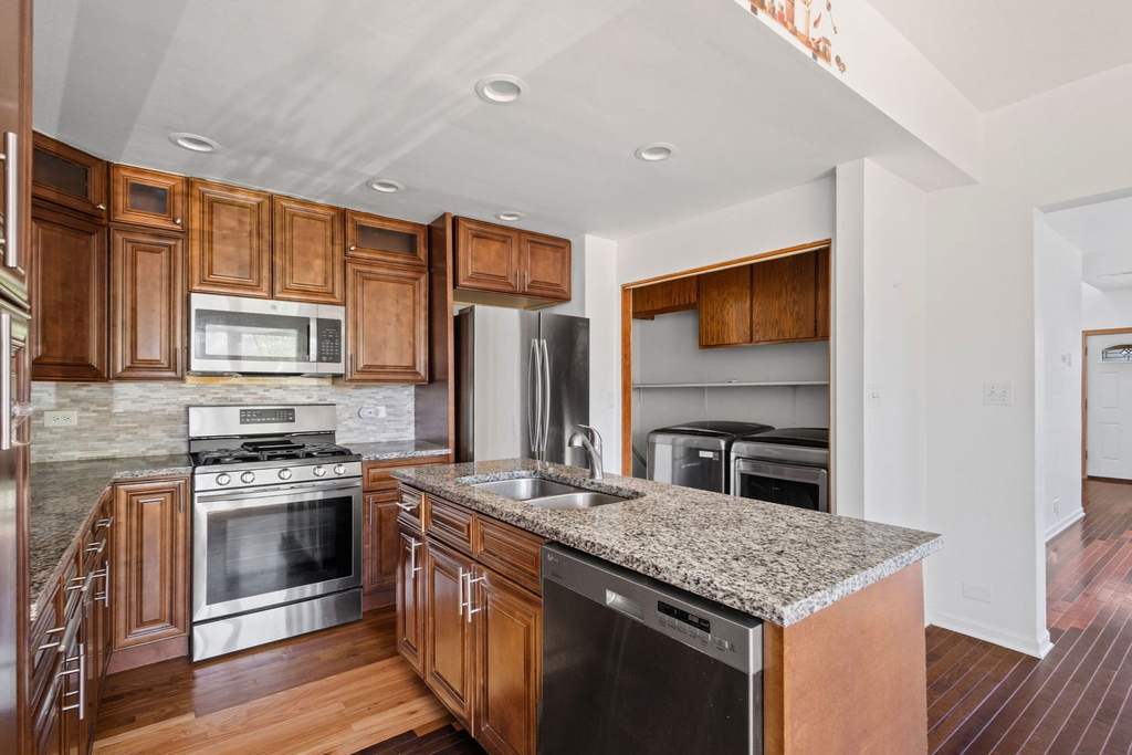 5230 S Lockwood Avenue - Photo 4