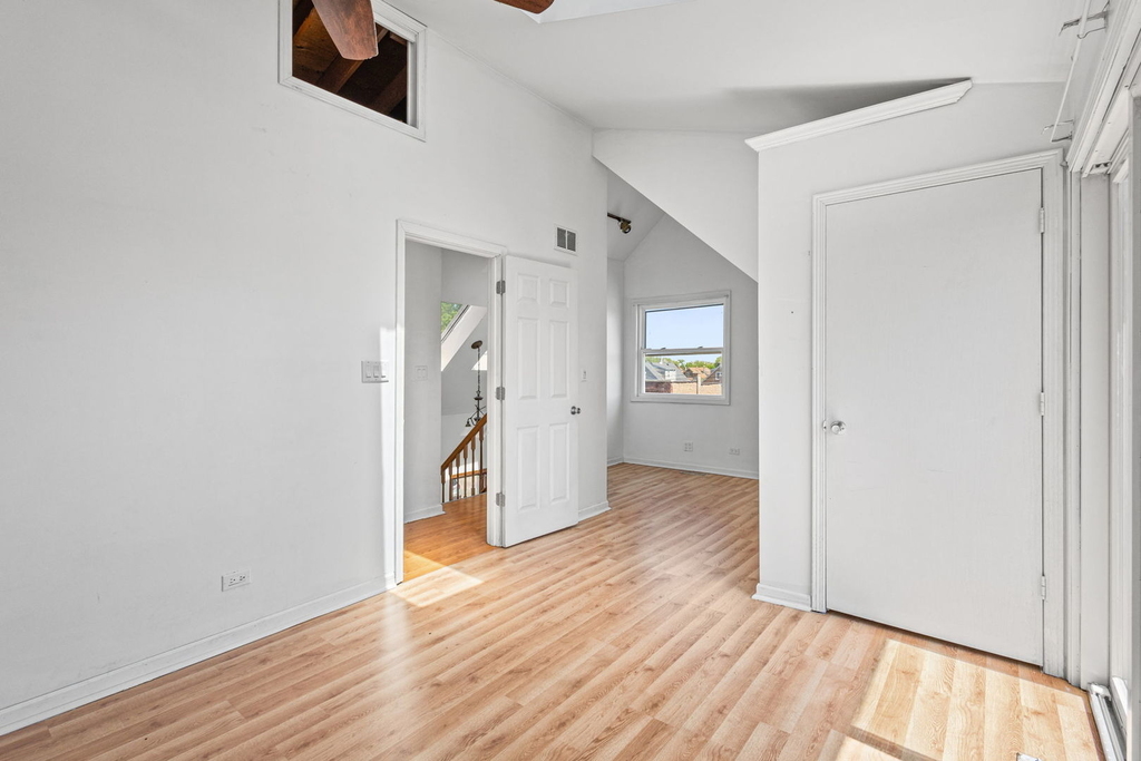 5230 S Lockwood Avenue - Photo 15