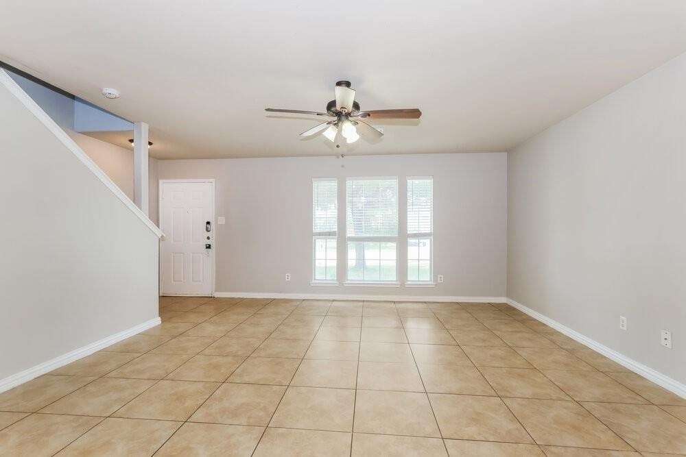 5219 Caymus Drive - Photo 3