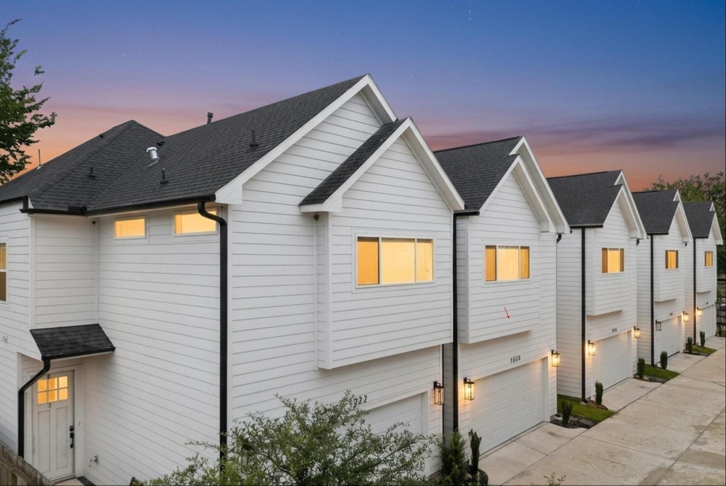 1220 Mcneil Street - Photo 1
