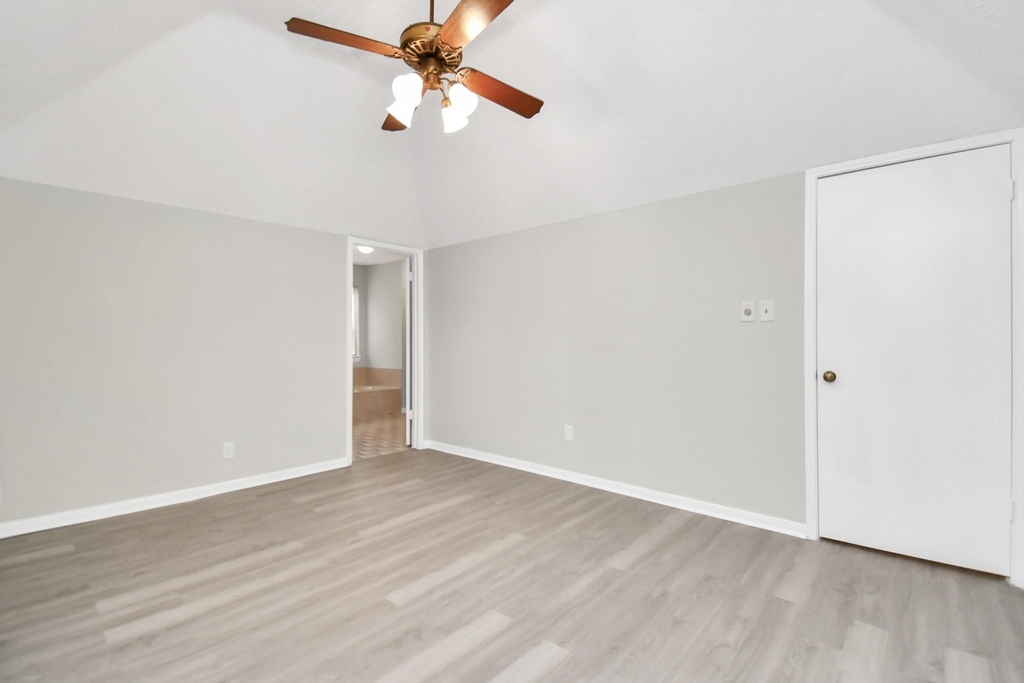 14810 Cypress Ridge Drive - Photo 10