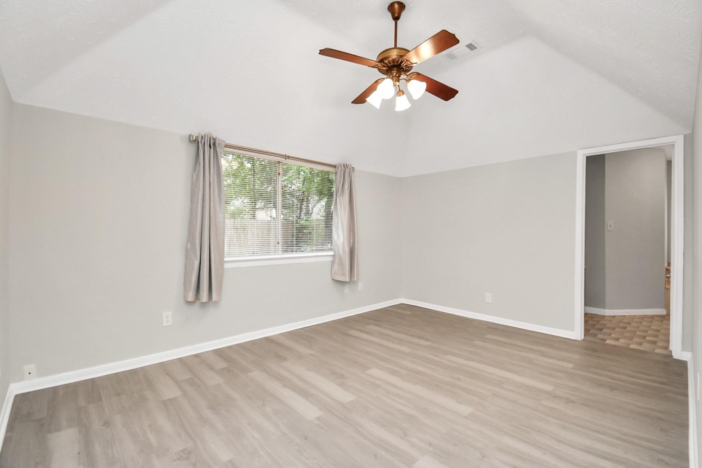 14810 Cypress Ridge Drive - Photo 9