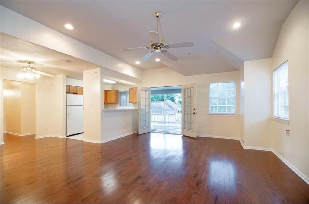 1203 Lovett - Photo 2