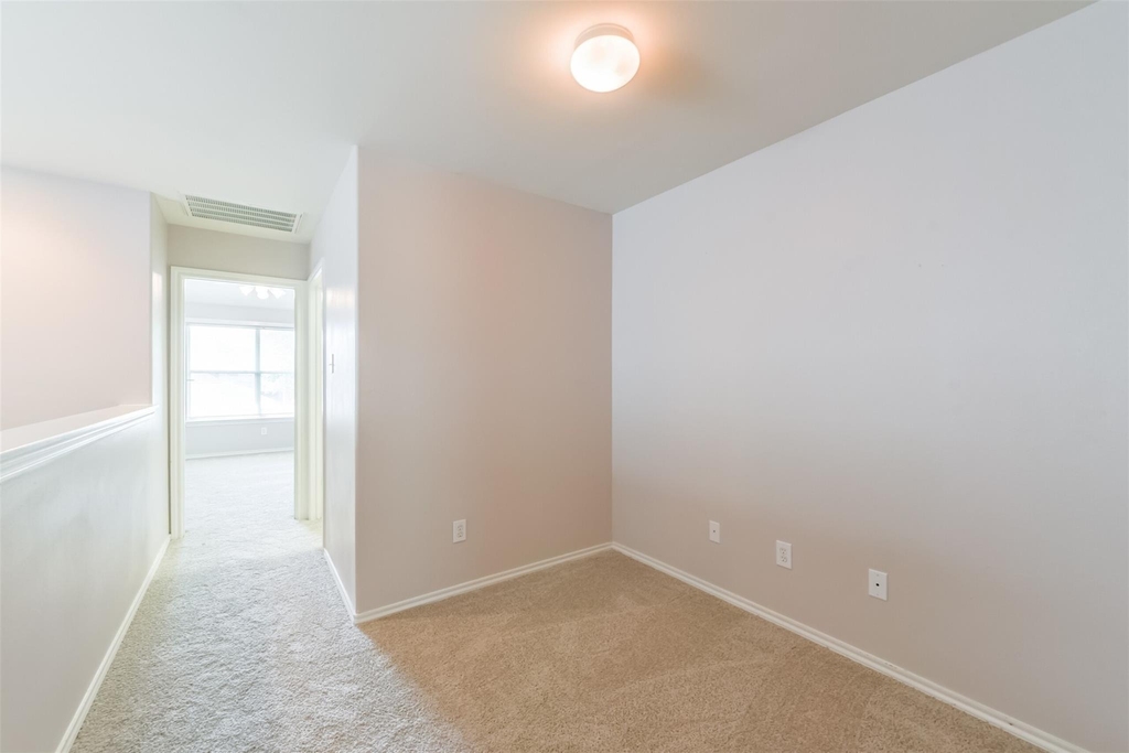 6326 Veranda Green Trail - Photo 16