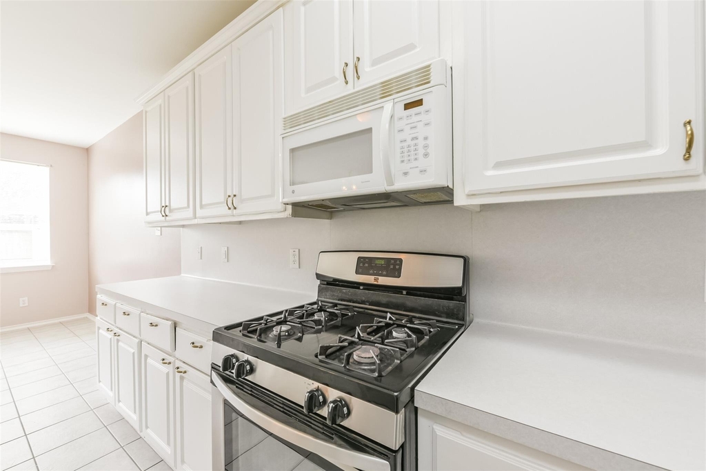 6326 Veranda Green Trail - Photo 13