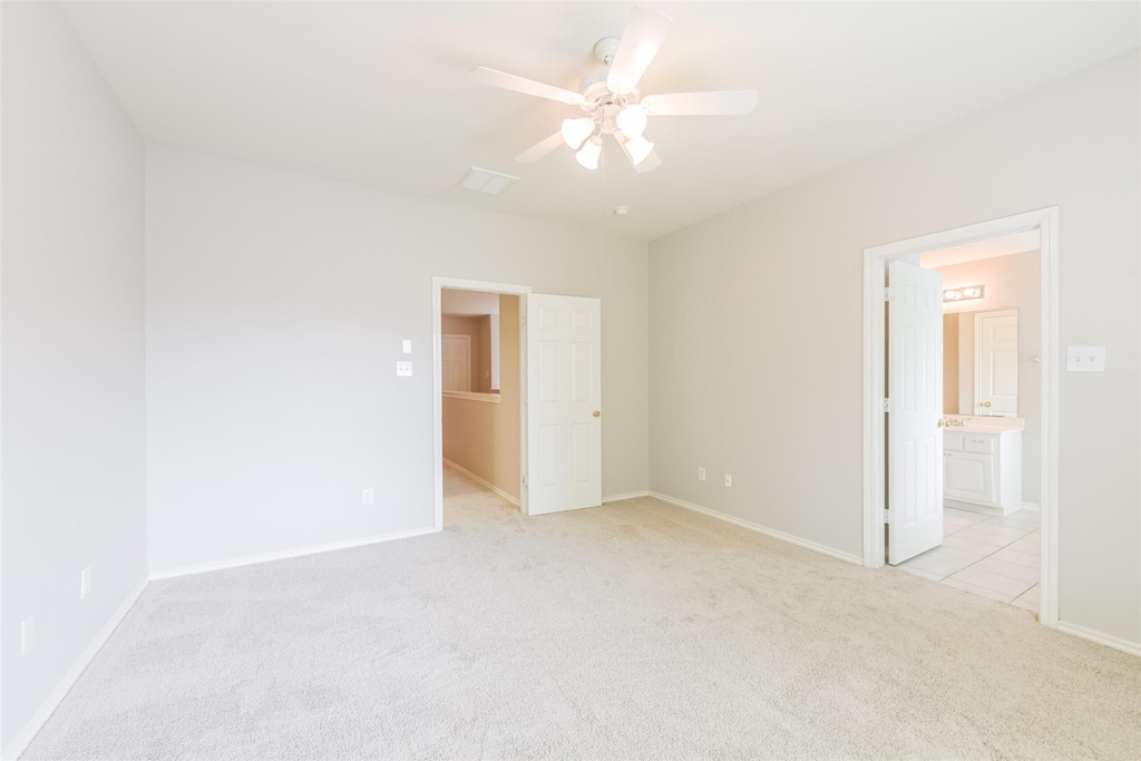 6326 Veranda Green Trail - Photo 18