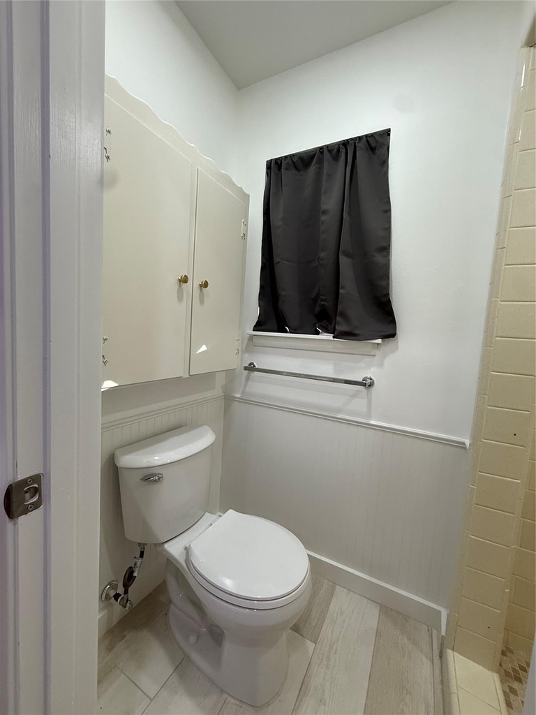 1704 Jones Street - Photo 4