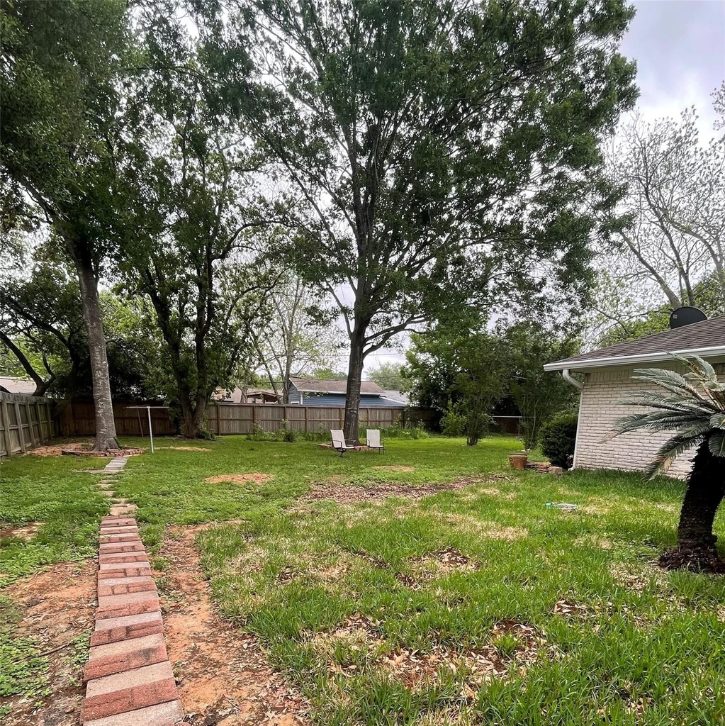 2405 Byron Avenue - Photo 9