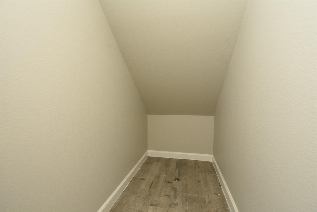 21603 Falvel Lake Drive - Photo 36