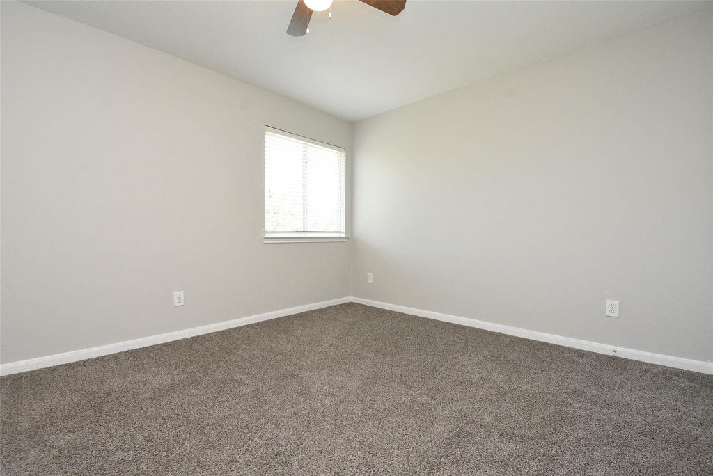 21603 Falvel Lake Drive - Photo 25