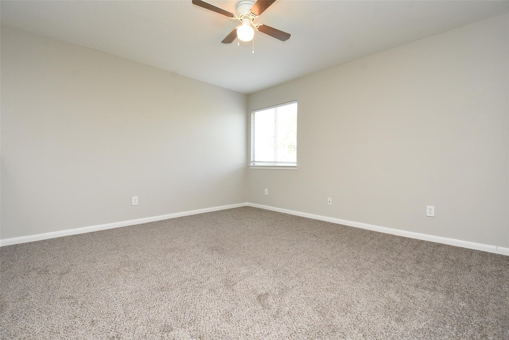 21603 Falvel Lake Drive - Photo 20