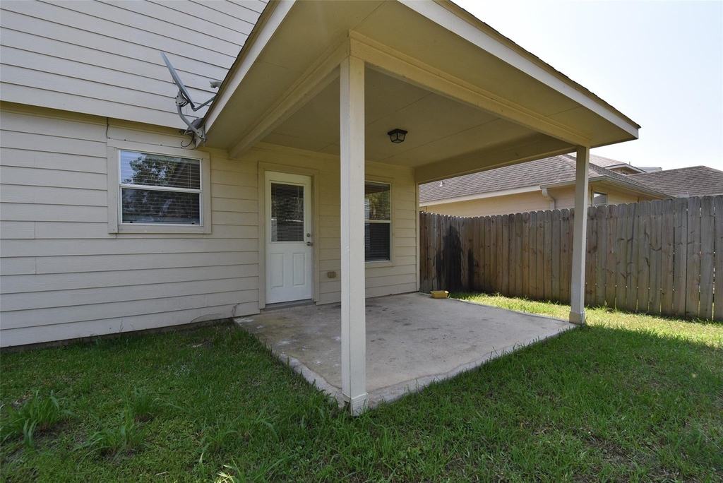21603 Falvel Lake Drive - Photo 43
