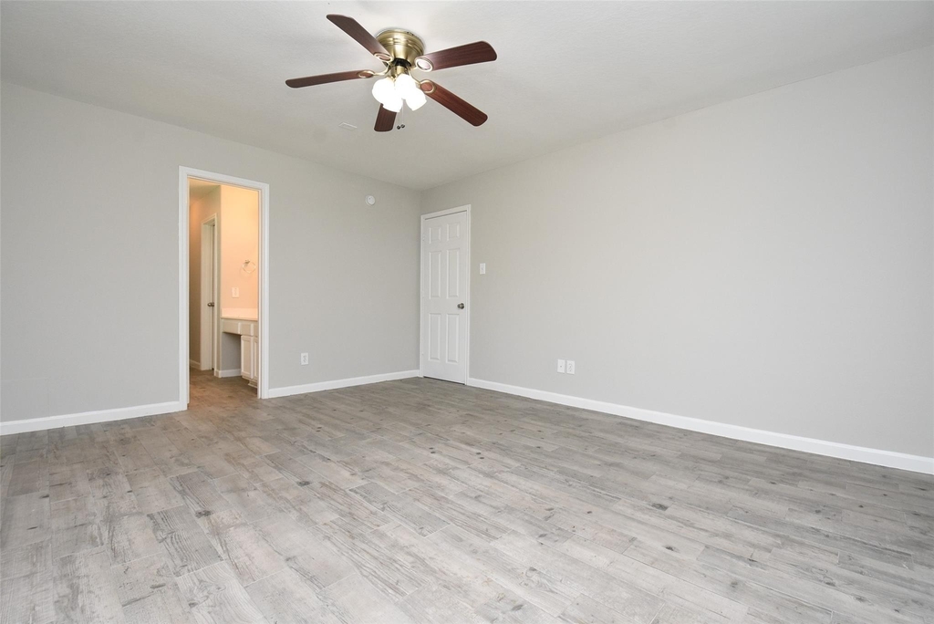 21603 Falvel Lake Drive - Photo 16
