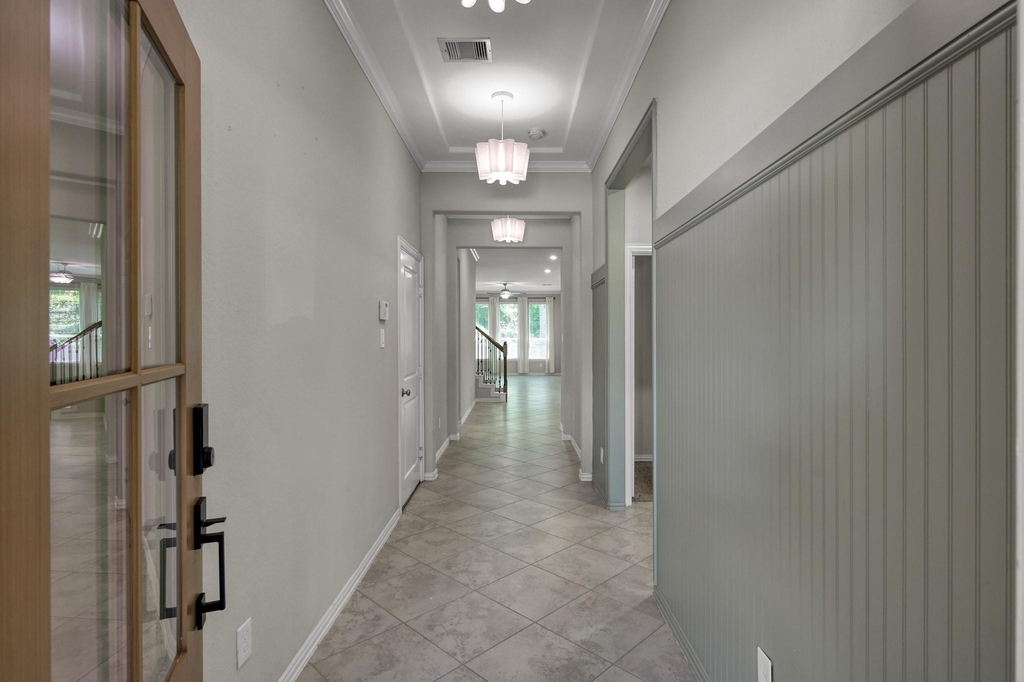 122 S Bearkat Court - Photo 2