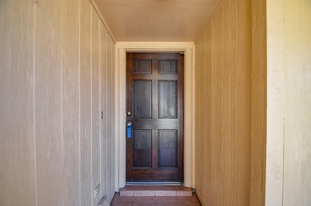9414 Kingsvalley Street - Photo 3