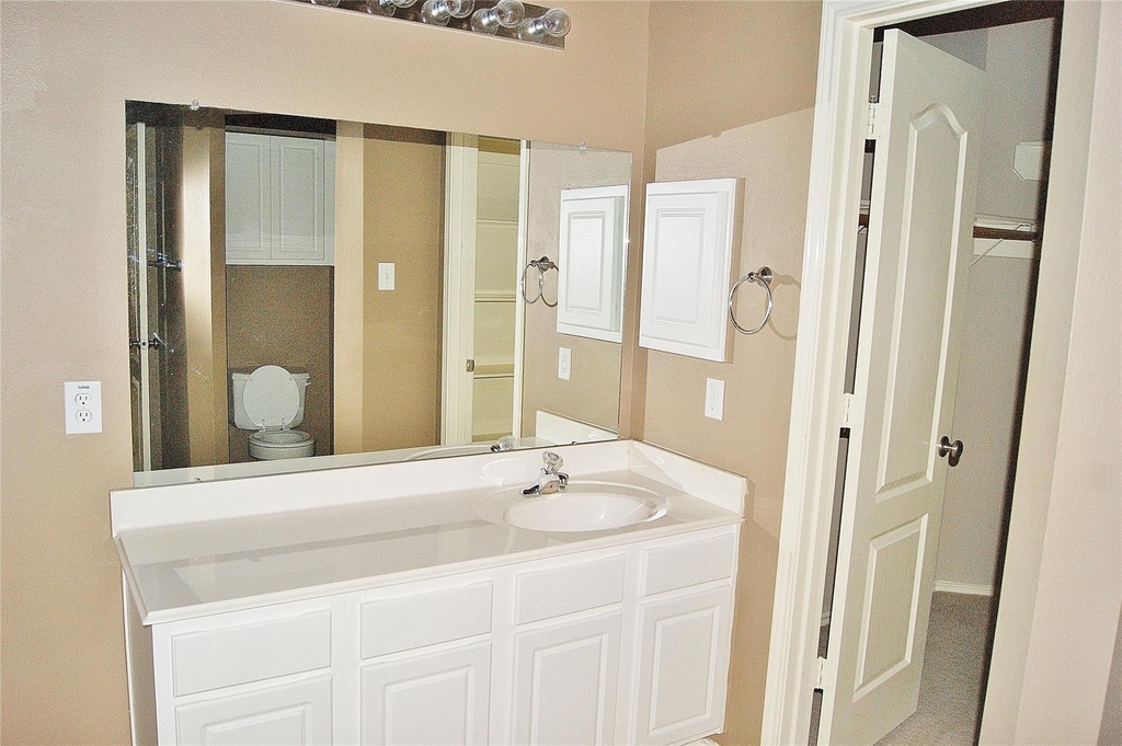 2606 Shear Water Court - Photo 11