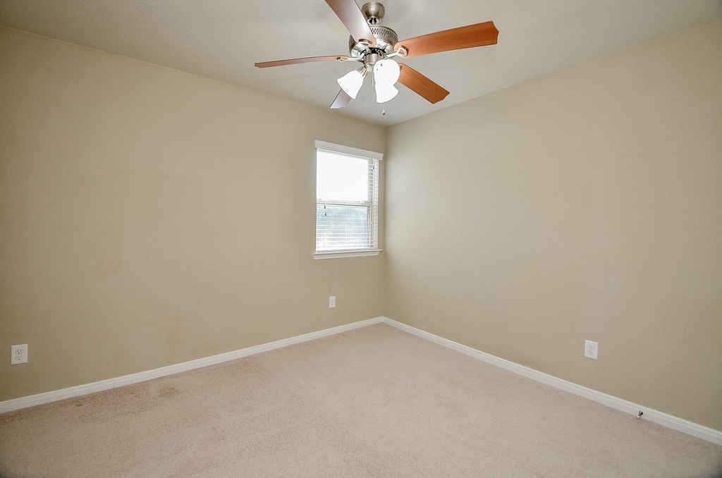 6418 Burgess Heights Lane - Photo 23