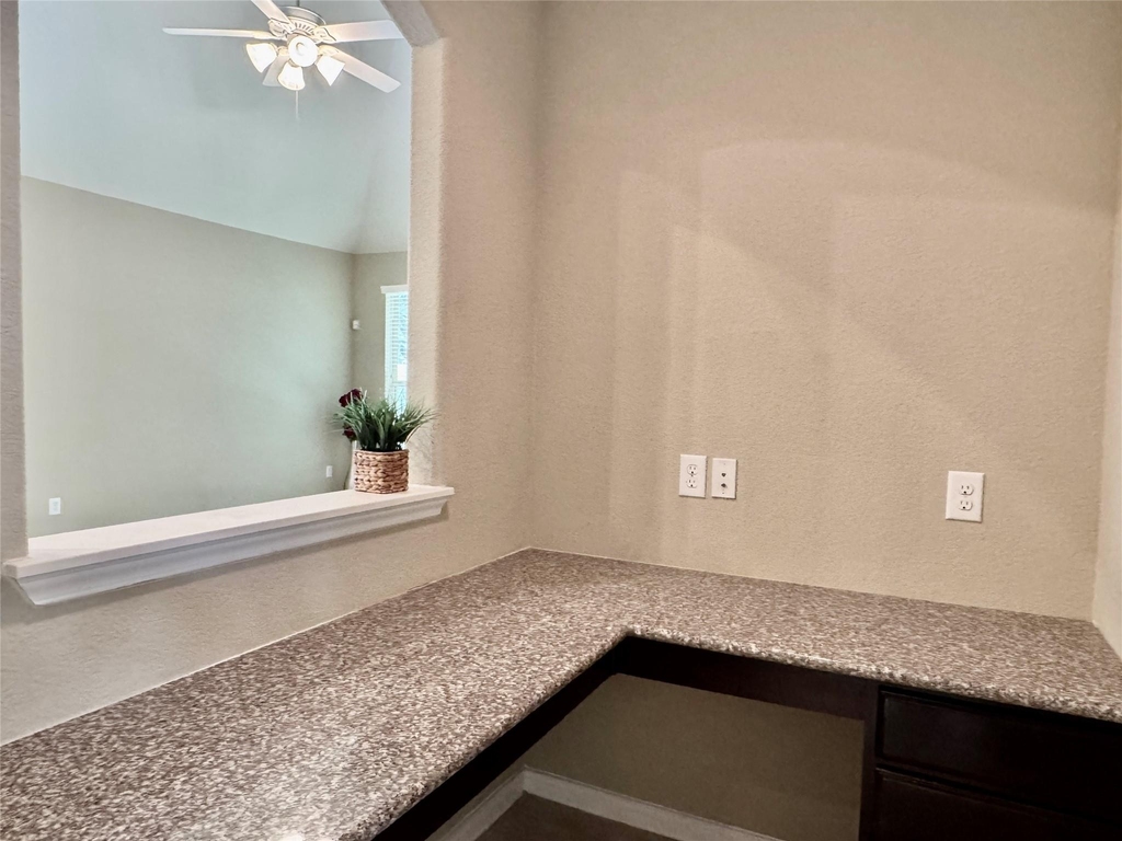 6418 Burgess Heights Lane - Photo 12